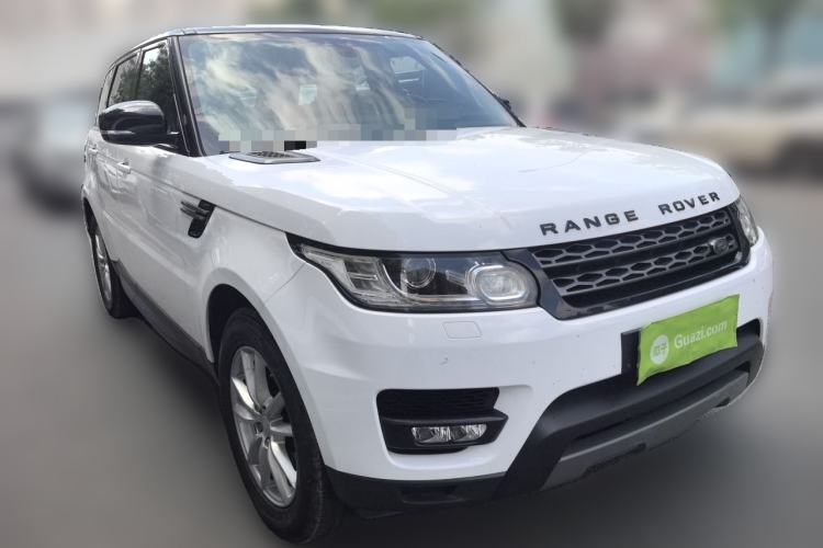 Used Land Rover Range Sport  Front Right 45 Deg