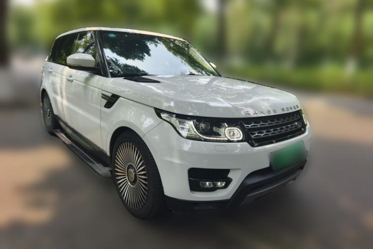 Used Land Rover Range Sport  Front Right 45 Deg