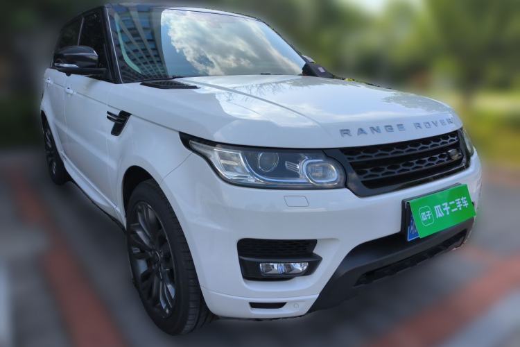 Used Land Rover Range Sport 2017 3.0 SC V6 HSE DYNAMIC Front Right 45 Deg