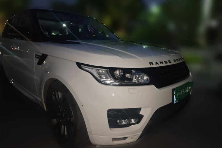 Used Land Rover Range Sport 2017 3.0 SC V6 HSE DYNAMIC Front Right 45 Deg