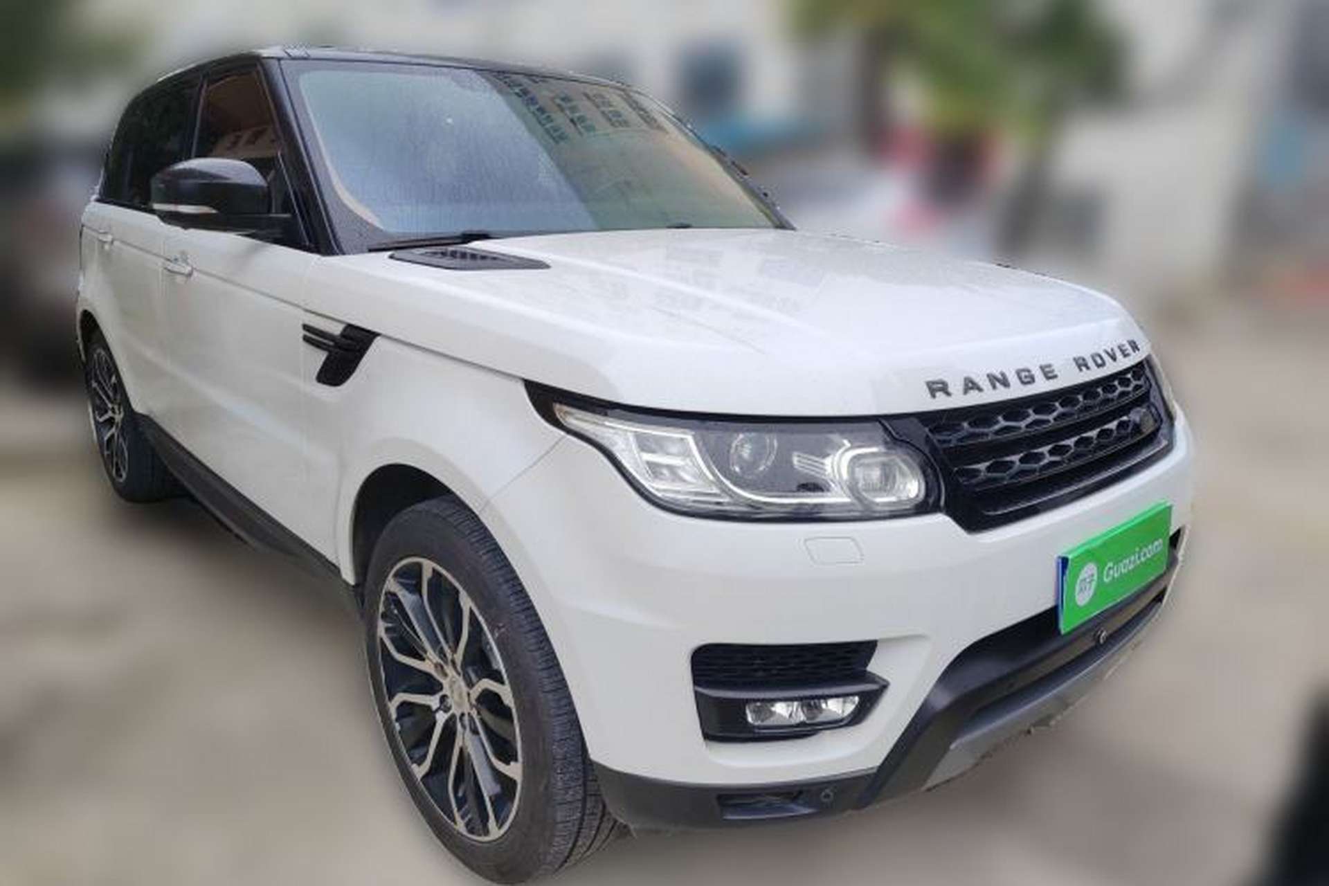 Used Land Rover Range Sport  Front Right 45 Deg