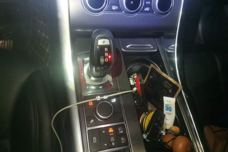 Used Land Rover Range Sport  Gear Lever