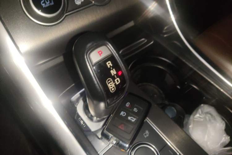 Used Land Rover Range Sport 2017 3.0 SC V6 HSE DYNAMIC Gear Lever