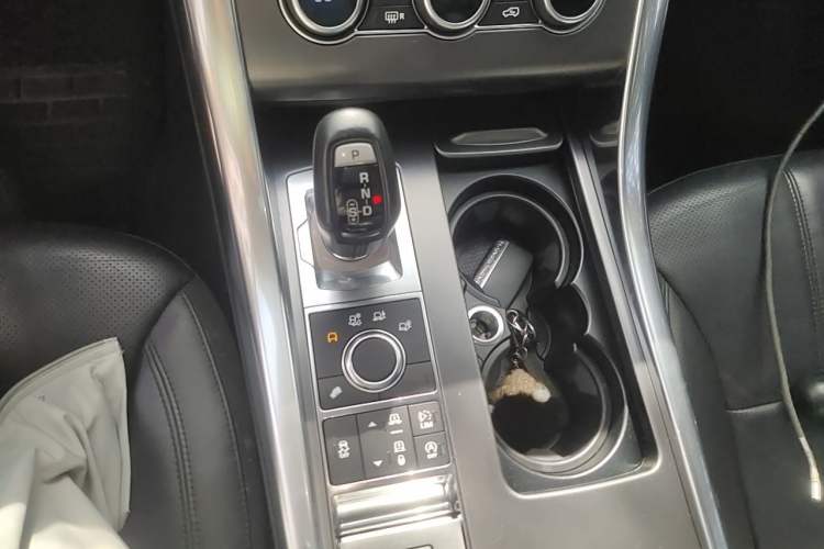 Used Land Rover Range Sport 2017 3.0 SC V6 SE Gear Lever