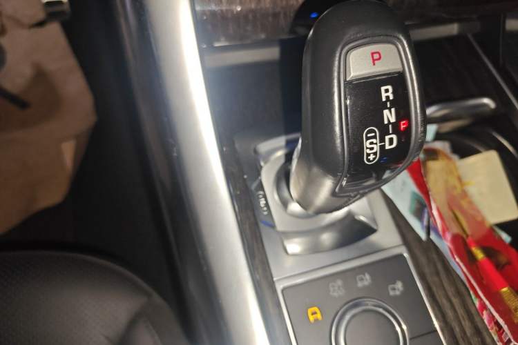 Used Land Rover Range Sport 2017 3.0 SC V6 HSE DYNAMIC Gear Lever