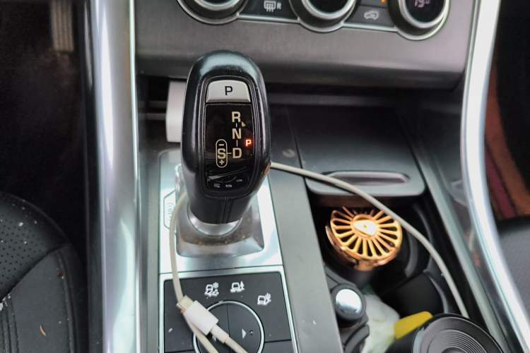 Used Land Rover Range Sport  Gear Lever