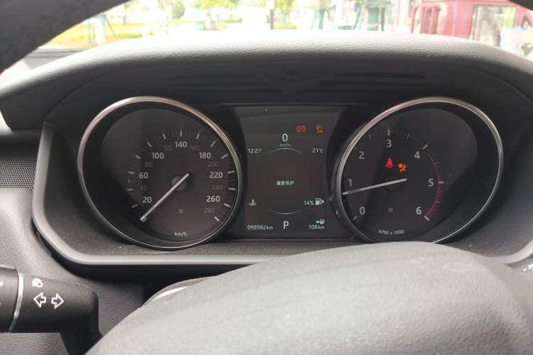 Used Land Rover Range Sport  Instrument Cluster