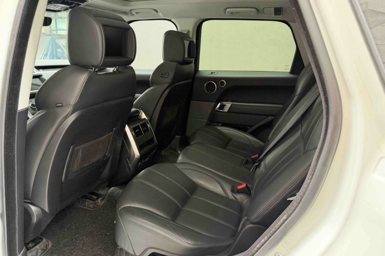 Used Land Rover Range Sport 2017 3.0 SC V6 HSE DYNAMIC Interior 3