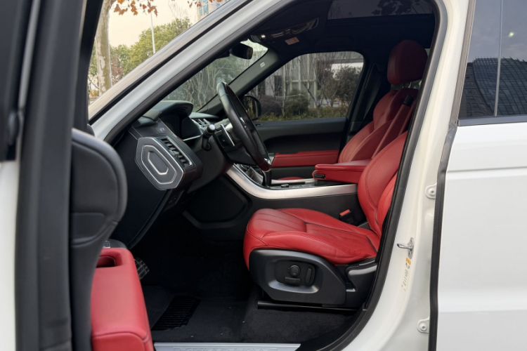 Used Land Rover Range Sport 2017 3.0 SC V6 HSE DYNAMIC Interior 5