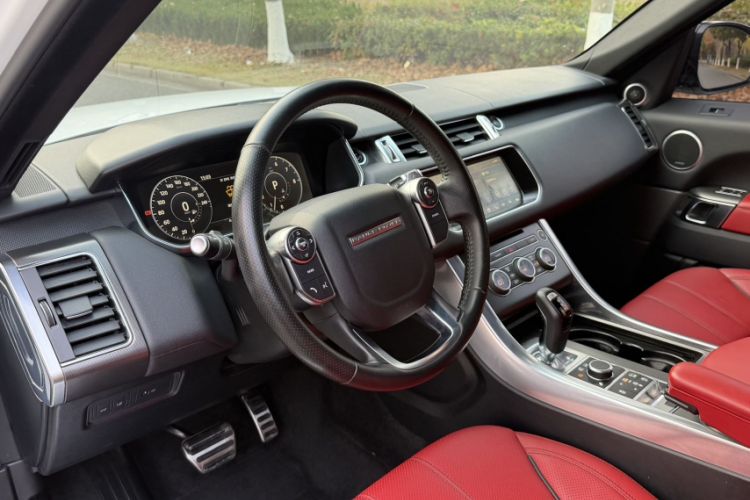 Used Land Rover Range Sport 2017 3.0 SC V6 HSE DYNAMIC Interior 6