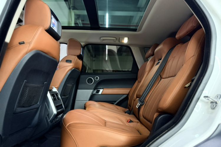 Used Land Rover Range Sport 2017 3.0 SC V6 HSE DYNAMIC Interior 6