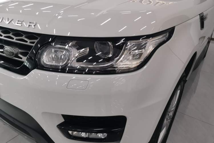 Used Land Rover Range Sport 2017 3.0 SC V6 SE Left Front Headlight