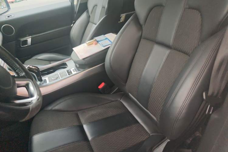 Used Land Rover Range Sport  Left Front Seat