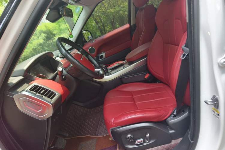 Used Land Rover Range Sport  Left Front Seat