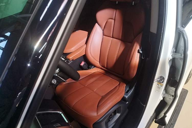 Used Land Rover Range Sport 2017 3.0 SC V6 HSE DYNAMIC Left Front Seat
