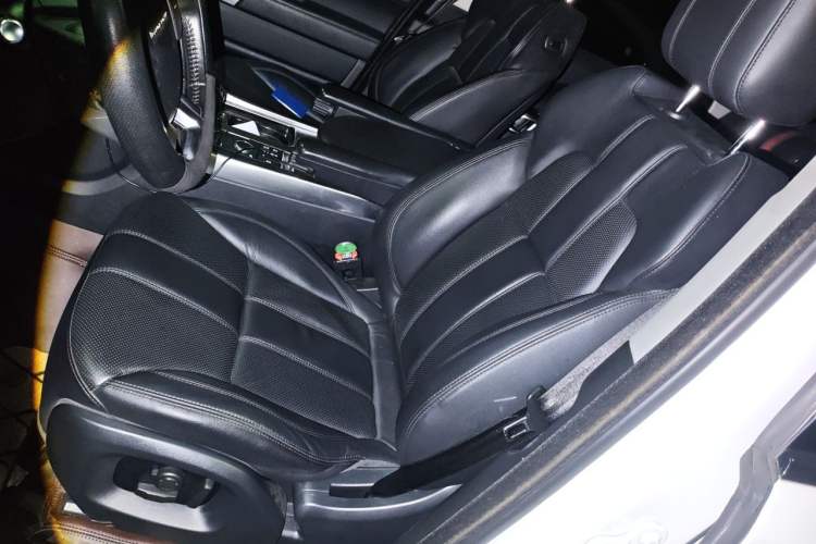 Used Land Rover Range Sport 2017 3.0 SC V6 SE Left Front Seat