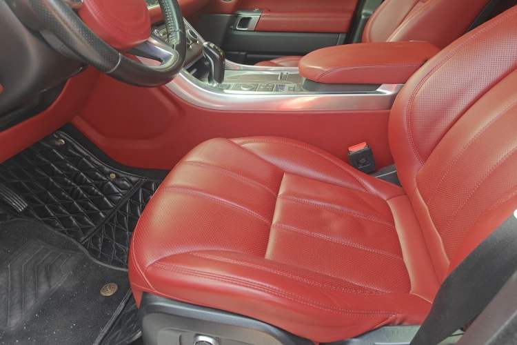 Used Land Rover Range Sport  Left Front Seat