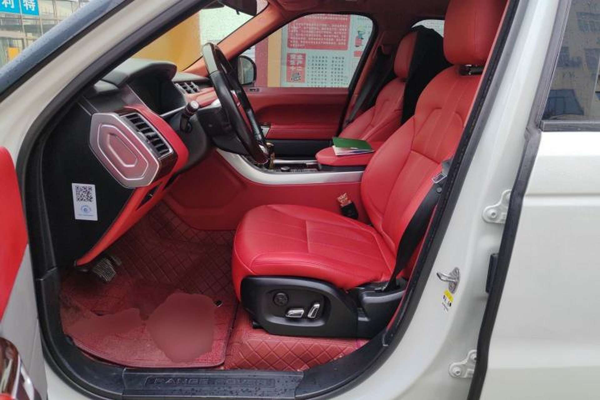 Used Land Rover Range Sport  Left Front Seat