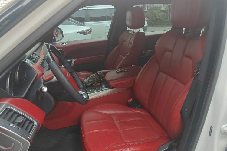 Used Land Rover Range Sport  Left Front Seat