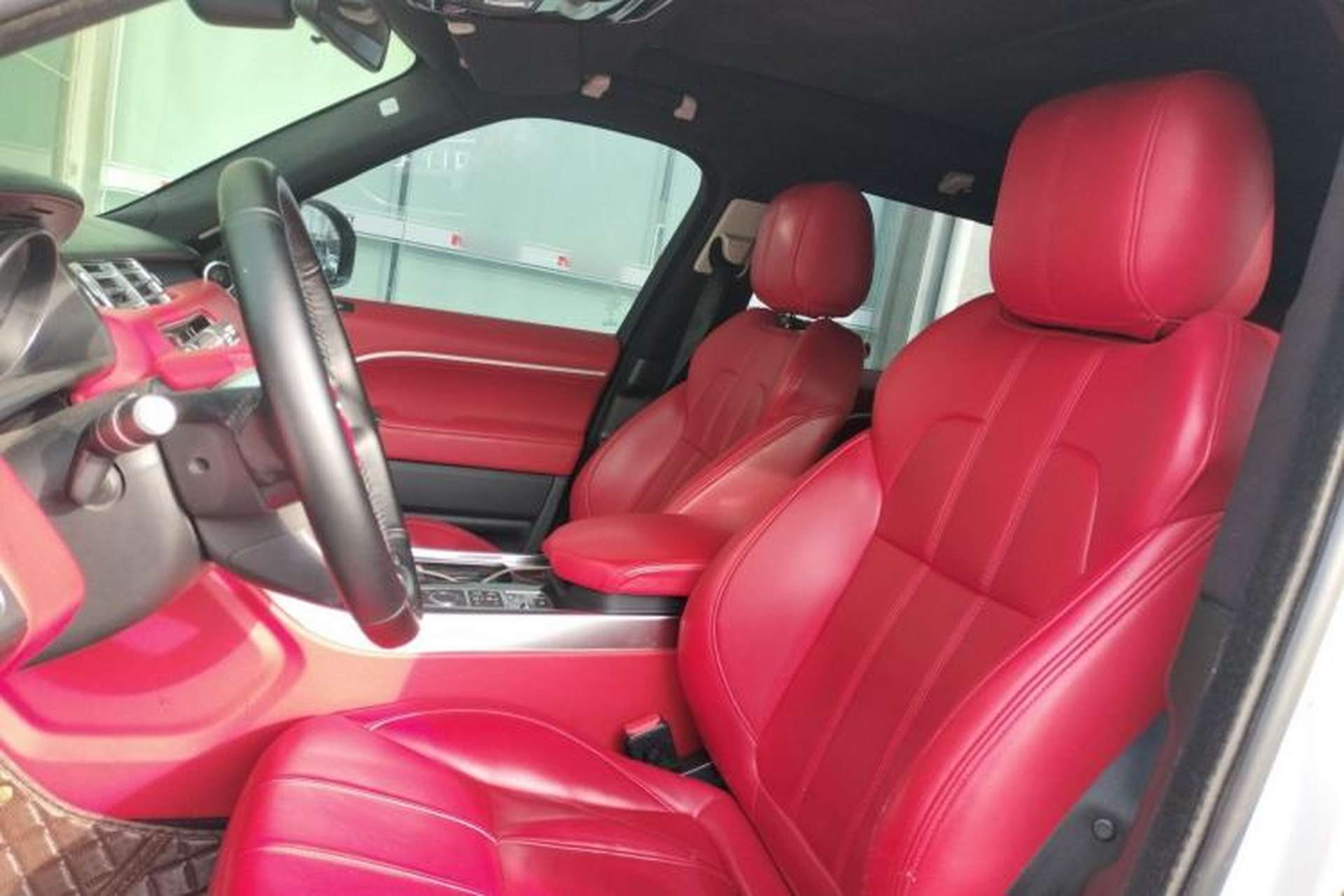 Used Land Rover Range Sport  Left Front Seat