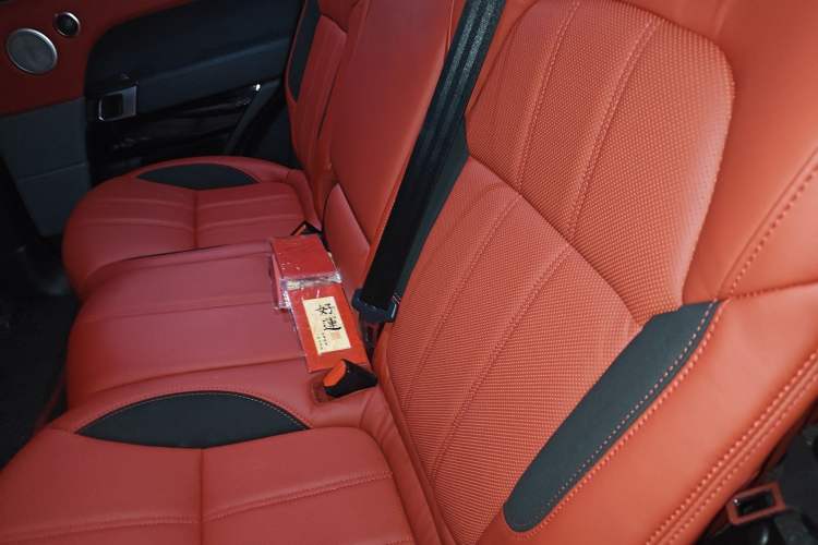 Used Land Rover Range Sport 2017 3.0 SC V6 HSE DYNAMIC Left Rear Seat