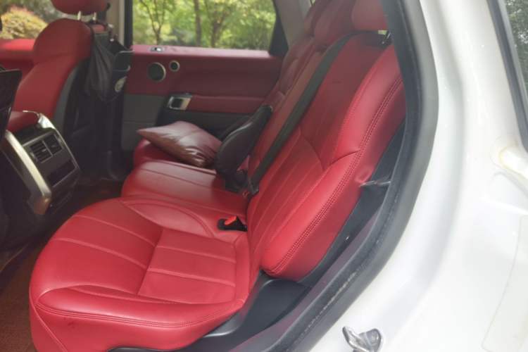 Used Land Rover Range Sport  Left Rear Seat