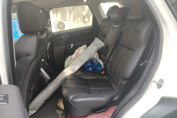 Used Land Rover Range Sport 2017 3.0 SC V6 HSE DYNAMIC Left Rear Seat