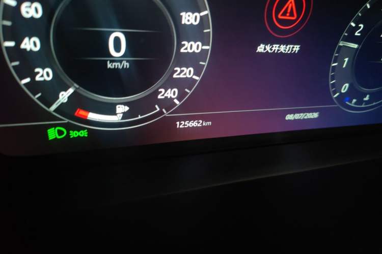 Used Land Rover Range Sport 2017 3.0 SC V6 SE Odometer Close Up