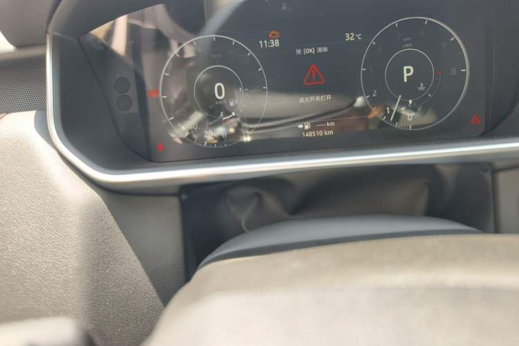 Used Land Rover Range Sport 2017 3.0 SC V6 HSE DYNAMIC Odometer Close Up