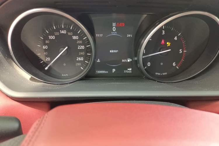 Used Land Rover Range Sport  Odometer Close Up
