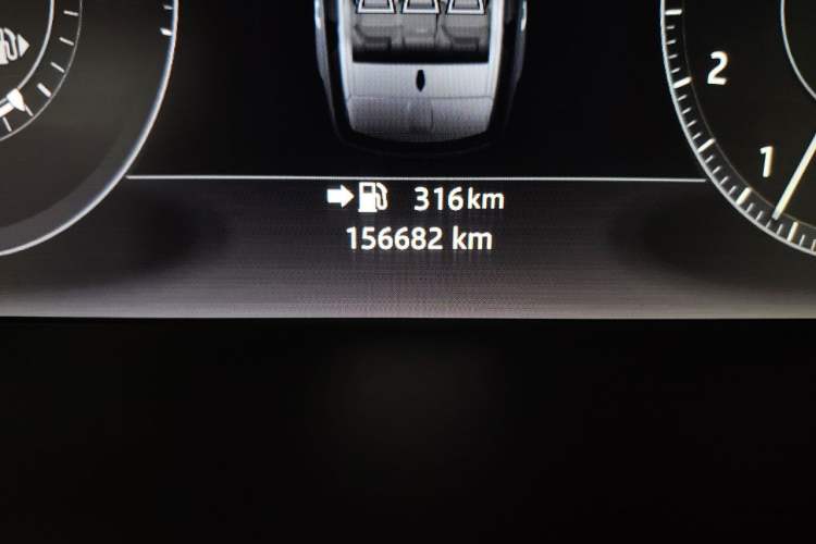 Used Land Rover Range Sport 2017 3.0 V6 SC HSE Dynamic Odometer Close Up