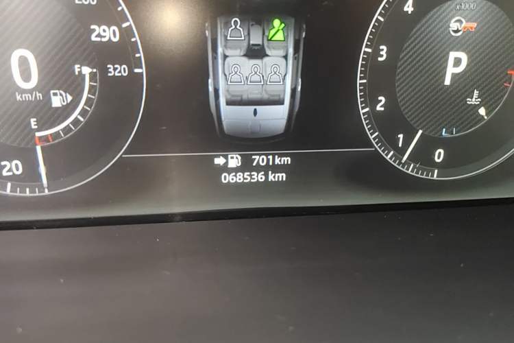 Used Land Rover Range Sport 2017 3.0 SC V6 SE Odometer Close Up