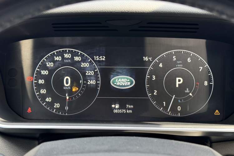 Used Land Rover Range Sport 2017 3.0 SC V6 HSE DYNAMIC Odometer Close Up