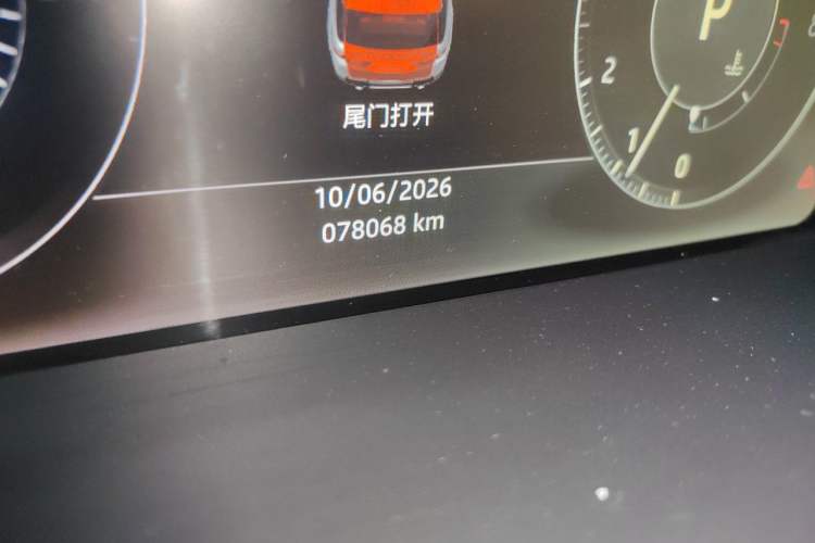 Used Land Rover Range Sport 2017 3.0 SC V6 HSE DYNAMIC Odometer Close Up