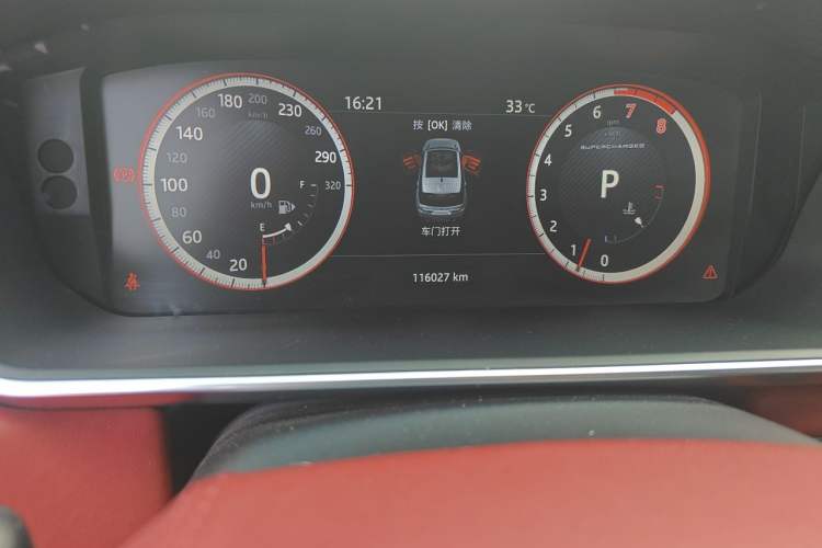 Used Land Rover Range Sport  Odometer Close Up