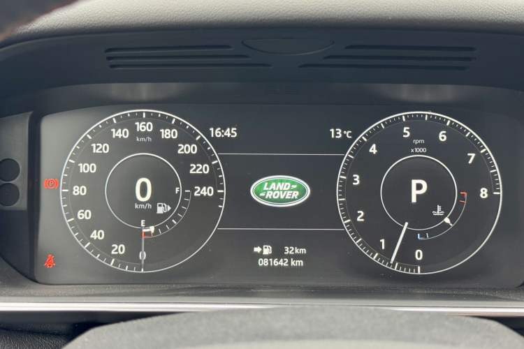 Used Land Rover Range Sport 2017 3.0 SC V6 HSE DYNAMIC Odometer Close Up