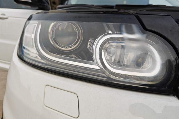 Used Land Rover Range Sport 2017 3.0 SC V6 SE Right Front Headlight