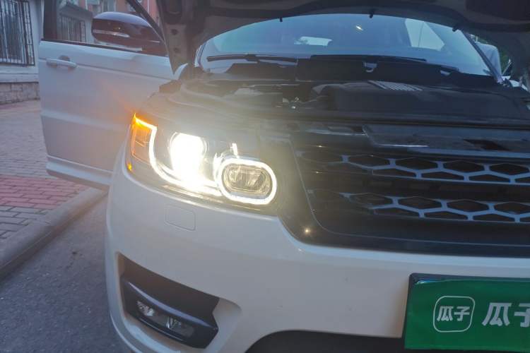 Used Land Rover Range Sport 2017 3.0 SC V6 HSE DYNAMIC Right Front Headlight