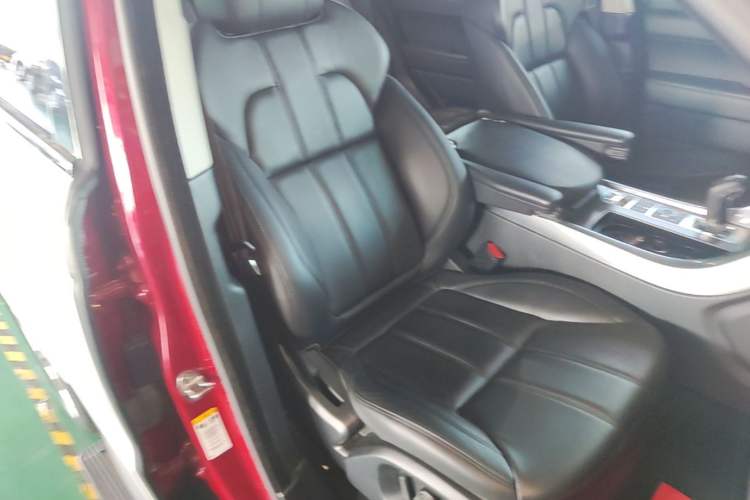 Used Land Rover Range Sport 2017 3.0 SC V6 SE Right Front Seat