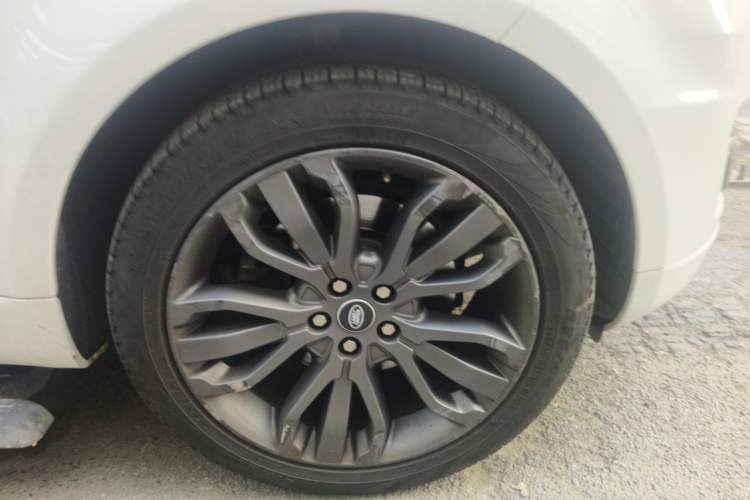Used Land Rover Range Sport 2017 3.0 SC V6 HSE DYNAMIC Right Front Wheel Hub