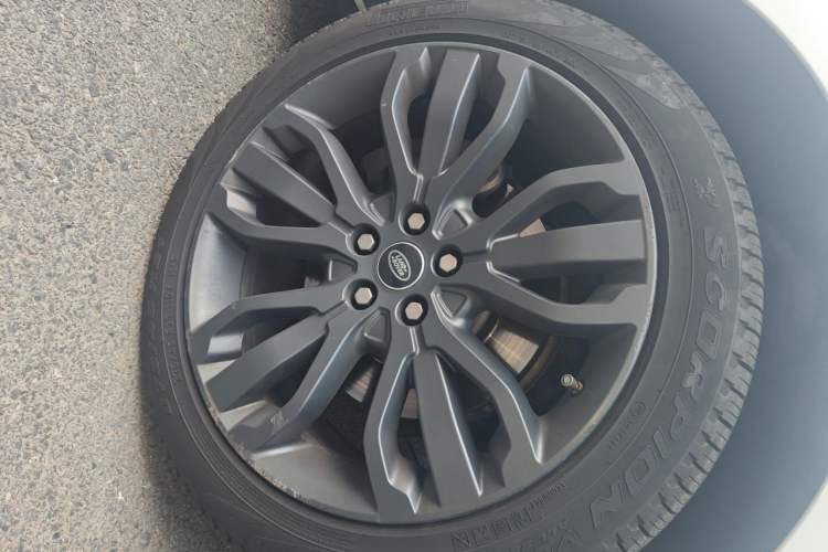 Used Land Rover Range Sport 2017 3.0 SC V6 HSE DYNAMIC Right Front Wheel Hub