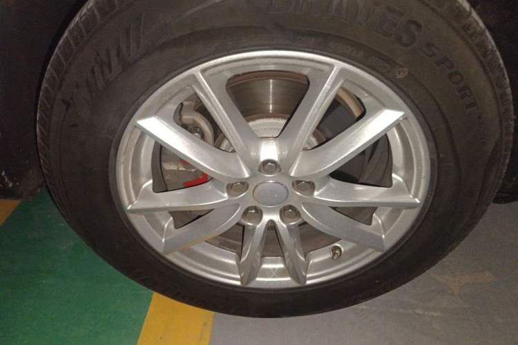 Used Land Rover Range Sport 2017 3.0 SC V6 SE Right Front Wheel Hub