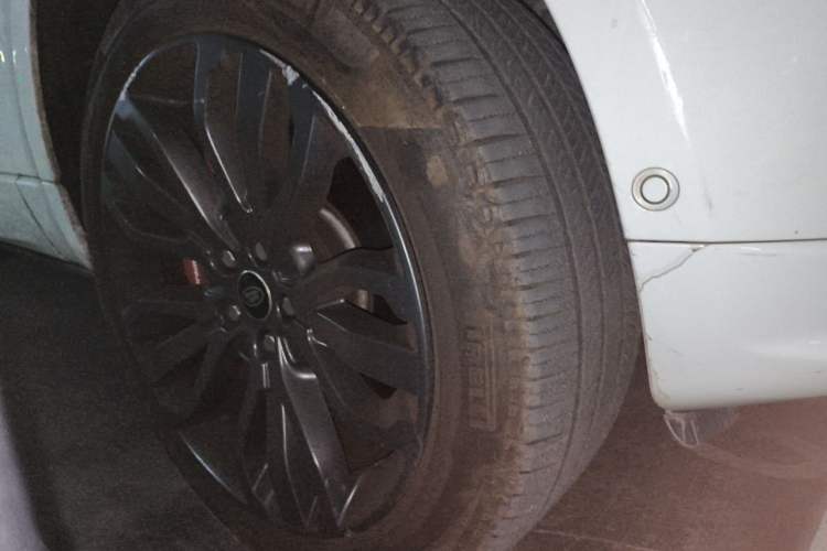 Used Land Rover Range Sport 2017 3.0 SC V6 FENGSHANG ChuanShi Edition DYNAMIC Right Front Wheel Hub