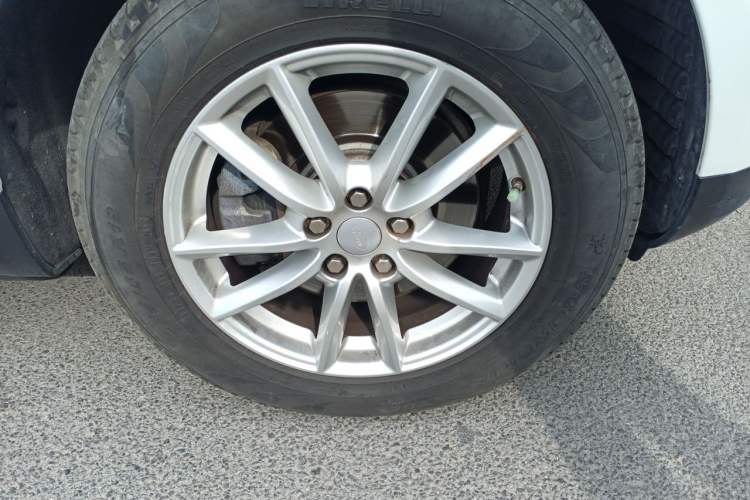 Used Land Rover Range Sport 2017 3.0 SC V6 SE Right Front Wheel Hub