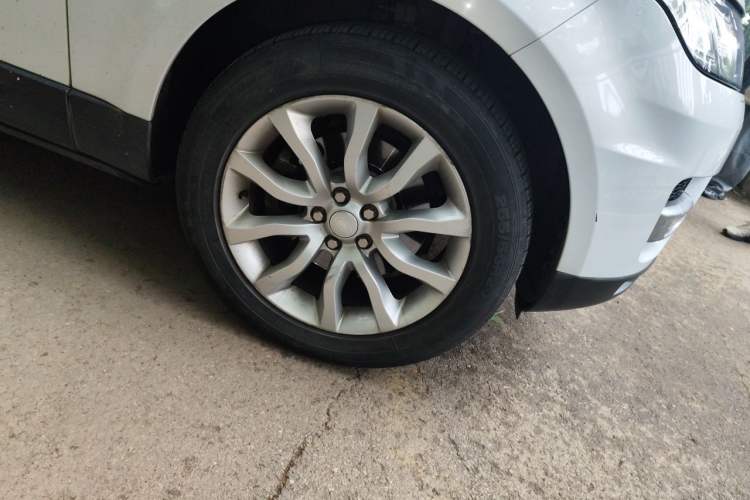 Used Land Rover Range Sport 2017 3.0 SC V6 HSE Right Front Wheel Hub