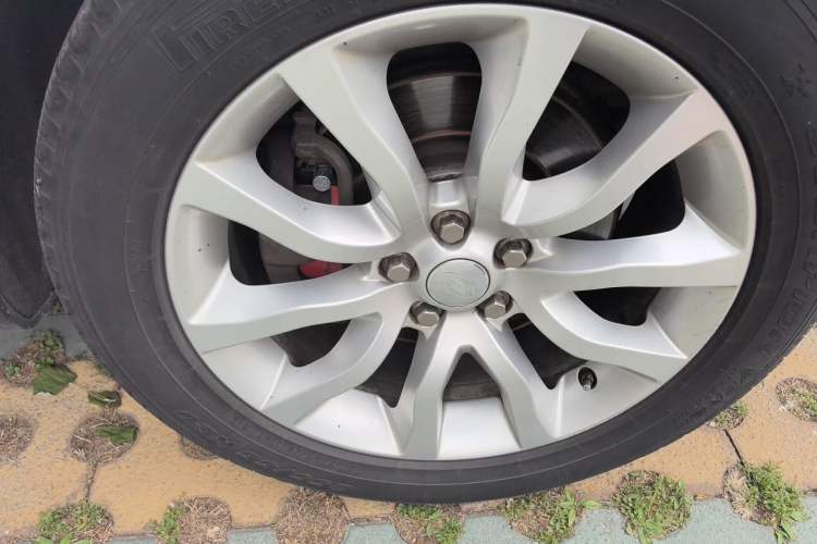Used Land Rover Range Sport 2017 3.0 SC V6 HSE Right Front Wheel Hub