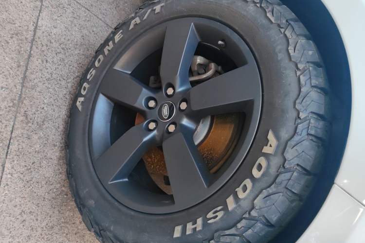 Used Land Rover Range Sport 2017 3.0 SC V6 HSE DYNAMIC Right Front Wheel Hub