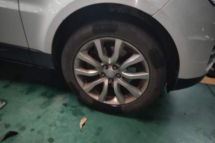 Used Land Rover Range Sport 2017 3.0 SC V6 HSE DYNAMIC Right Front Wheel Hub