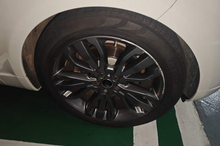 Used Land Rover Range Sport 2017 3.0 SC V6 HSE DYNAMIC Right Front Wheel Hub