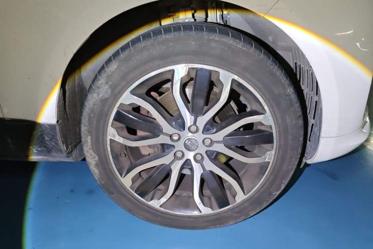 Used Land Rover Range Sport 2017 3.0 SC V6 SE Right Front Wheel Hub